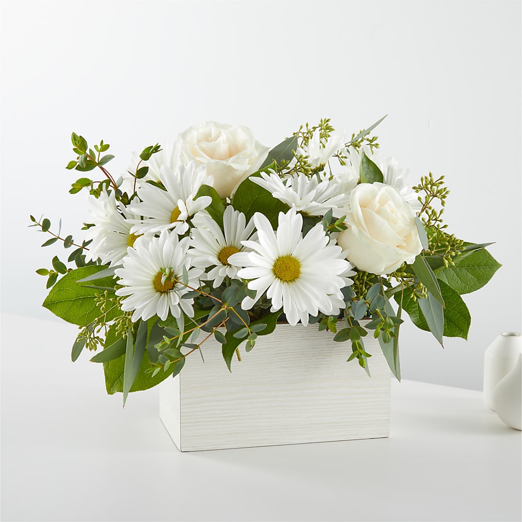 Fresh Linen Box Bouquet – 175 MERCANTILE FLORAL & GIFT, Lake City IA