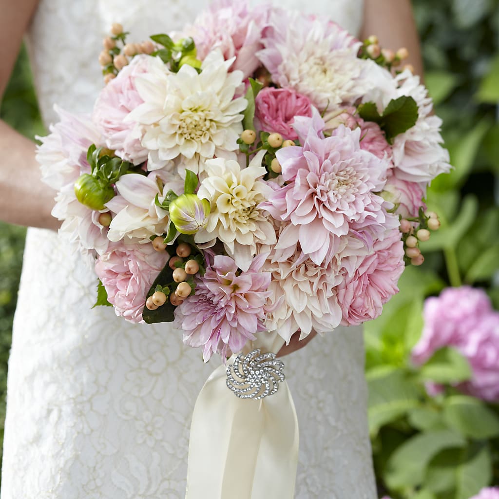 Heart's Promise Bouquet – 175 MERCANTILE FLORAL & GIFT, Lake City IA