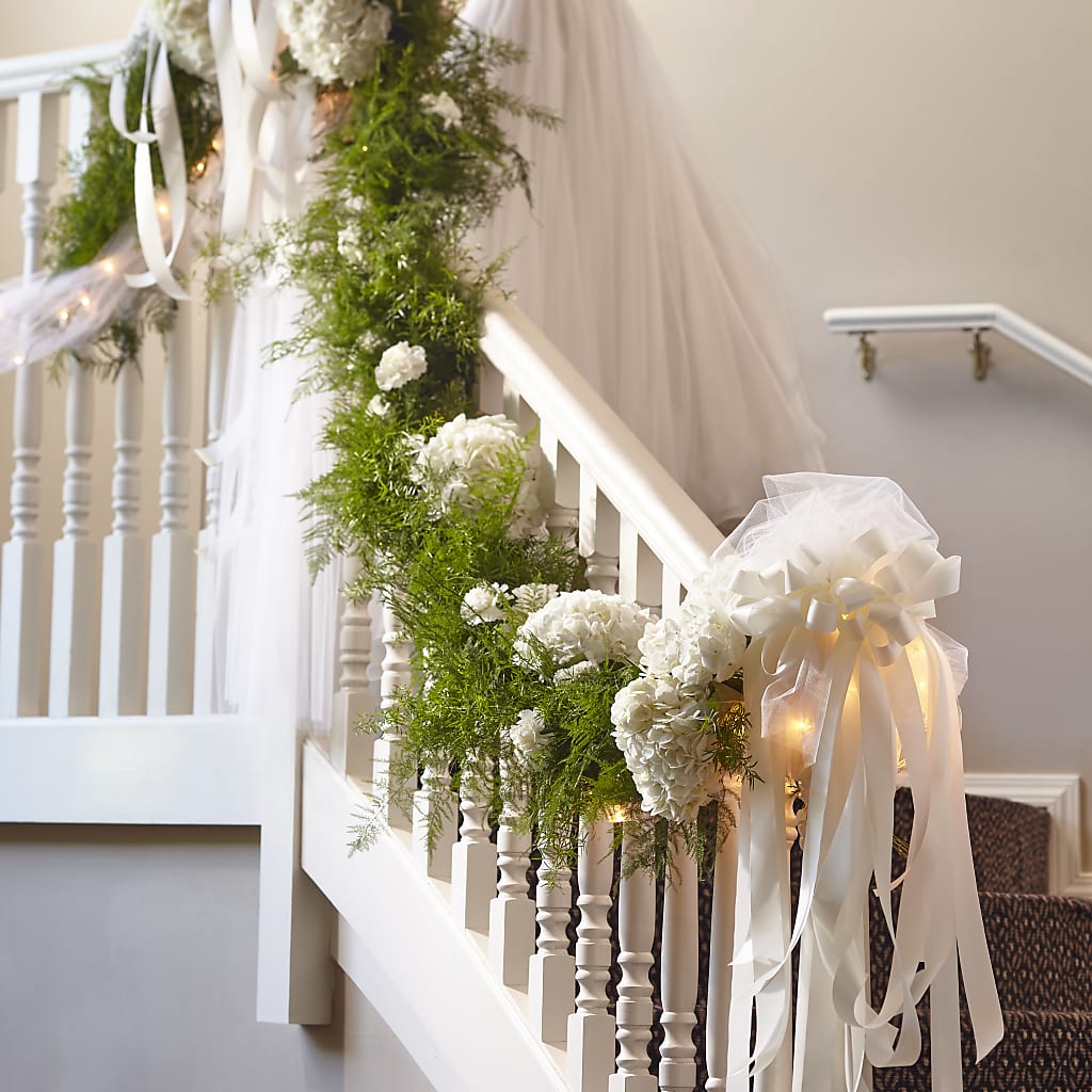 Champagne Dreams Garland – 175 MERCANTILE FLORAL & GIFT, Lake City IA