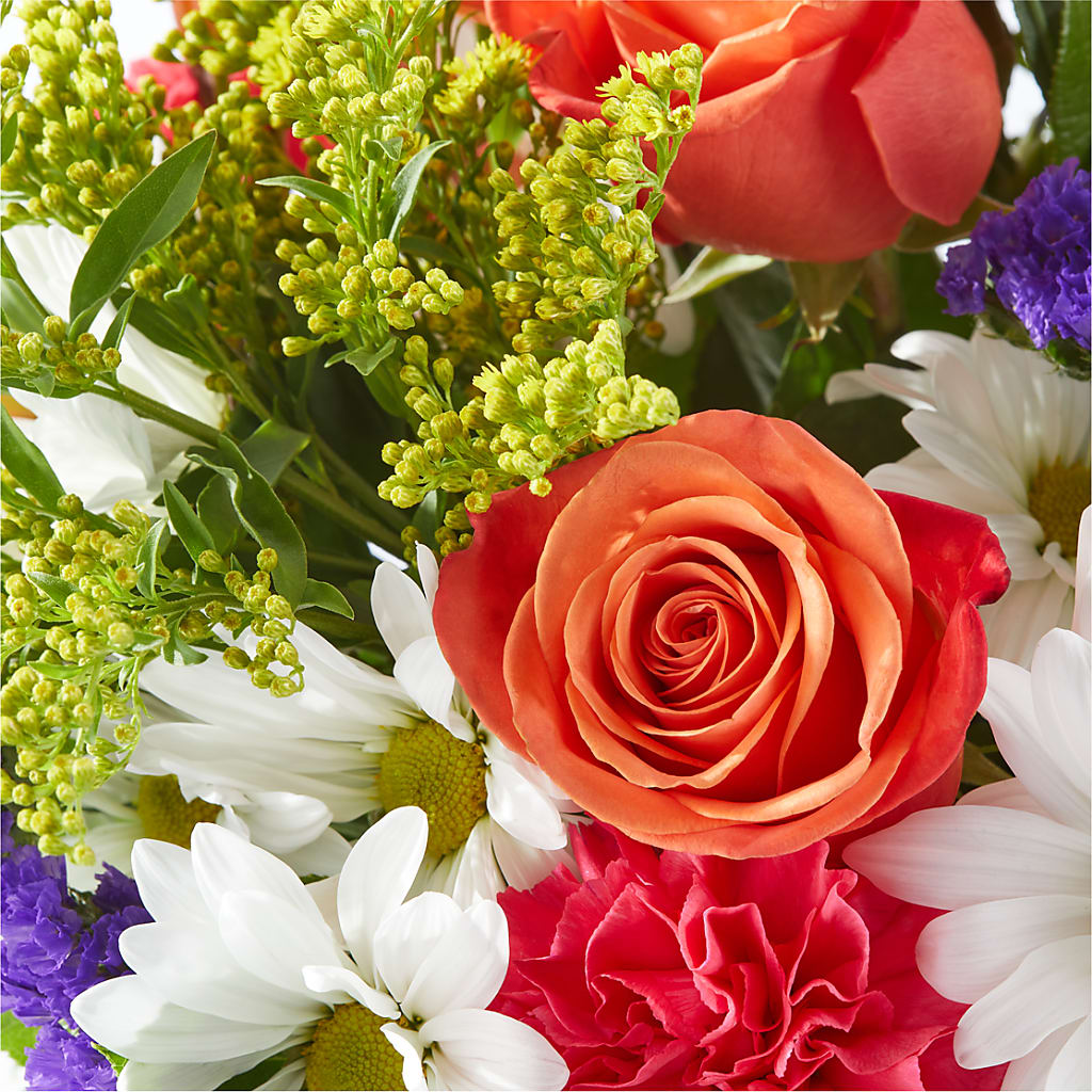 Oopsie Daisy Box Bouquet – 175 MERCANTILE FLORAL & GIFT, Lake City IA