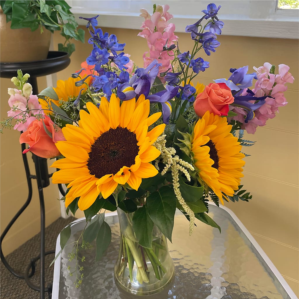Rays of Life Bouquet – 175 MERCANTILE FLORAL & GIFT, Lake City IA