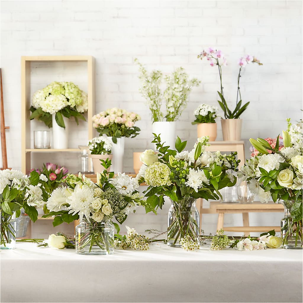 Classic Ivory – A Florist Original – 175 MERCANTILE FLORAL & GIFT, Lake City IA