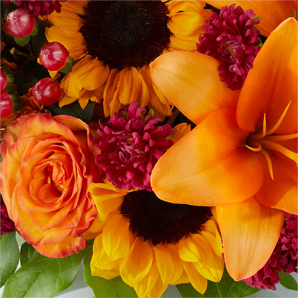 Grateful Centerpiece – 175 MERCANTILE FLORAL & GIFT, Lake City IA