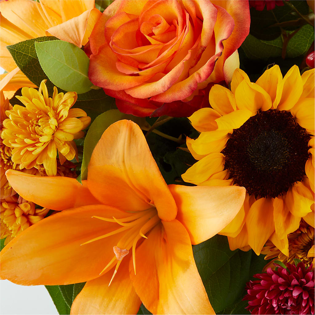 Grateful Centerpiece – 175 MERCANTILE FLORAL & GIFT, Lake City IA